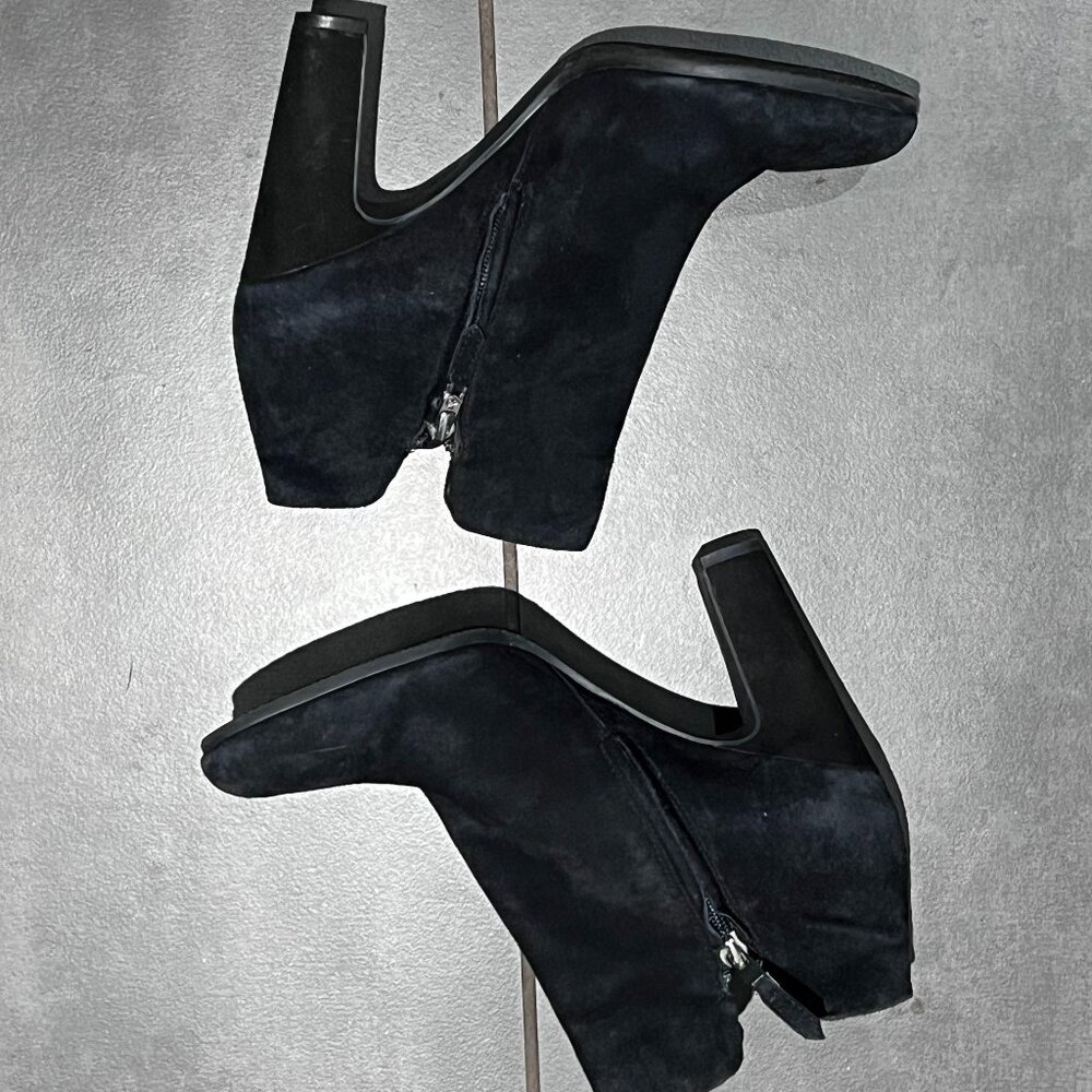 SAM EDELMAN Suede Boots 8.5 MINT condition